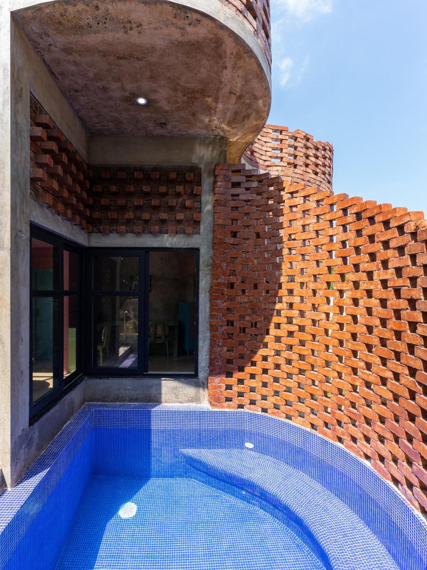Pool Villa-House Of The Dancing Cactus ปอนดิเชอรี ภายนอก รูปภาพ